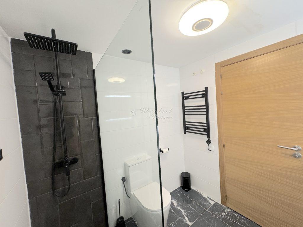  Master Bathroom Showera