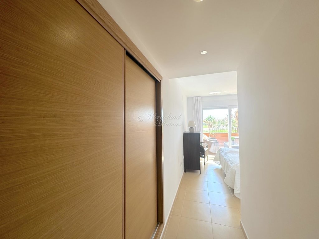  masterbedroom wardrobe