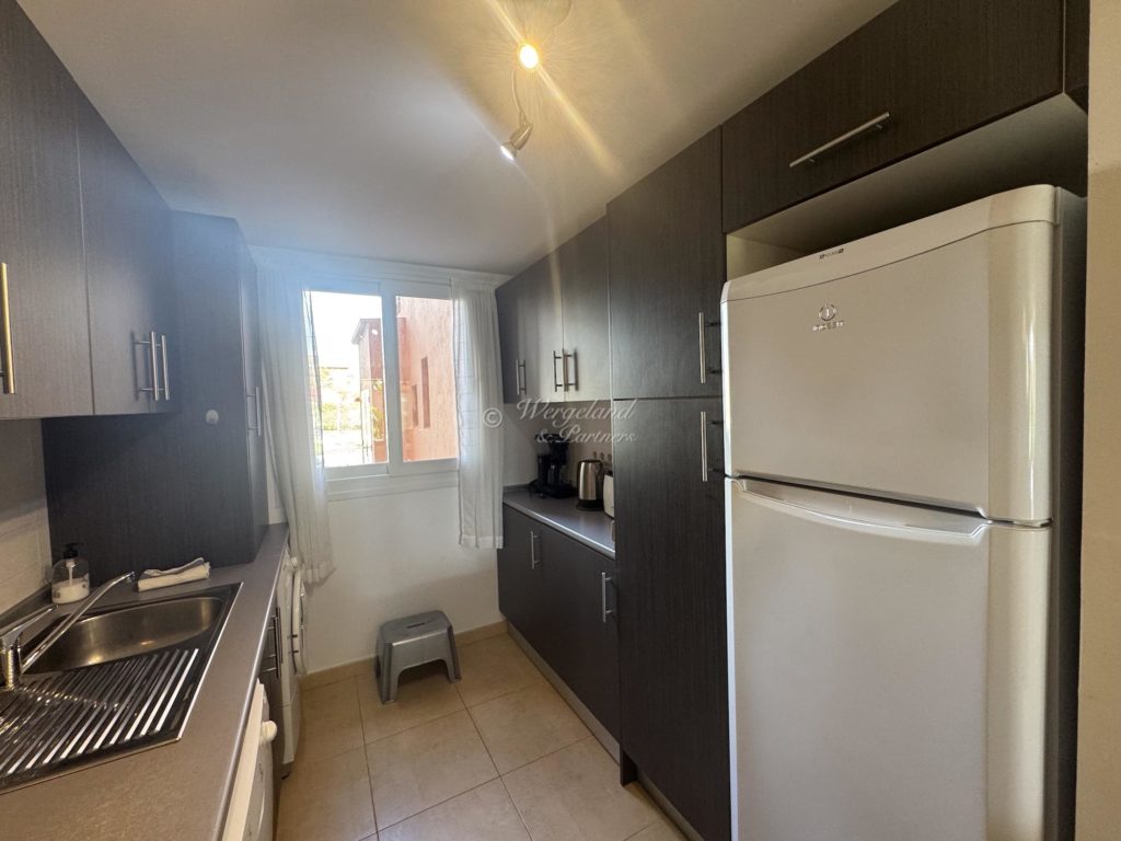  Kitchen Whitegoods